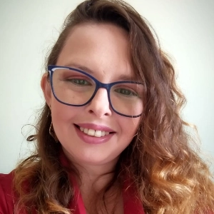 Cinthia Ferreira Terapeuta Holística