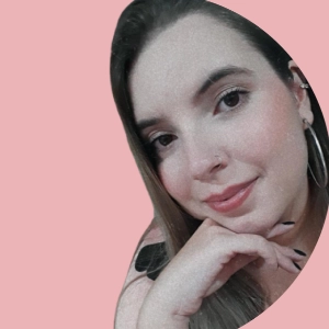 Tayná Dalla Torre de Oliveira