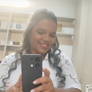 Clebia Massoterapeuta