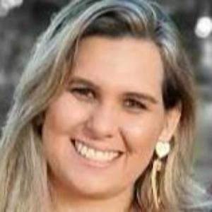 Renata Araújo