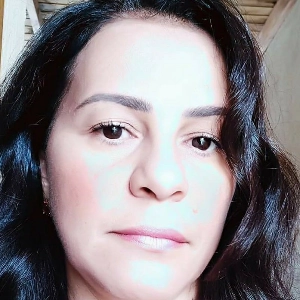 MARI VIEIRA - Terapia de Reprocessamento Generativo (TRG)