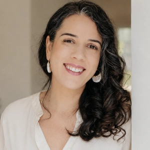 Paula Medeiros