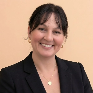 Suzani Waseluch