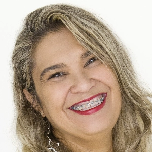 Andréa Loureiro