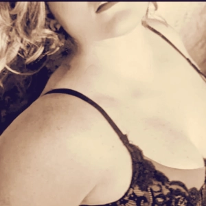 Bya Spindola Massagem Macae