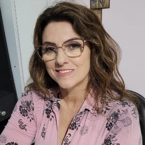 Mary Oliveira