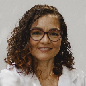 Adriana Mendes Sampaio