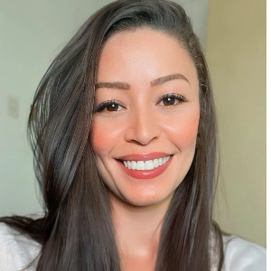 Natasha Núbia Moraes