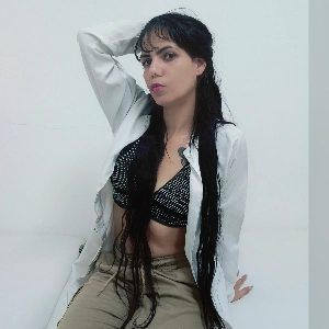 Julia massagista profissional