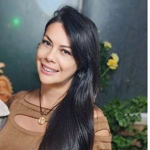 Cris Loureiro Terapeuta Quântica