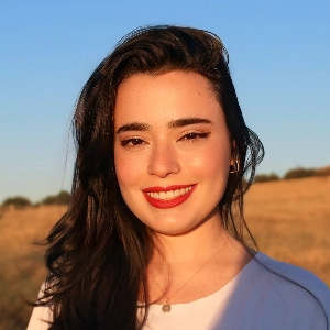 Isadora Ribeiro Meine