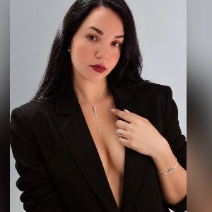 Julia Perez