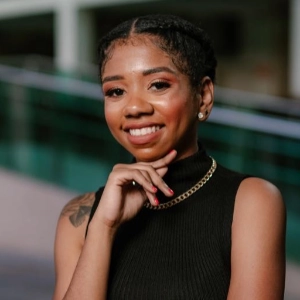 Brenda Caroline Soares