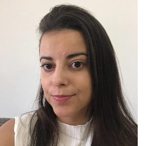 Flávia cristina Ribeiro