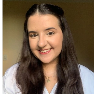 Isabela Araujo Oliveira