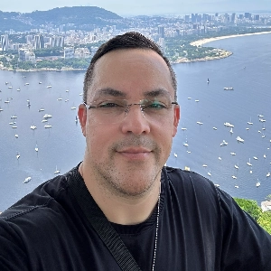 RICARDO BUENO DE JESUS