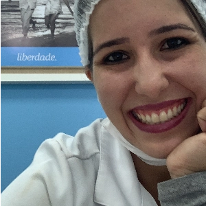 Aline Olivares