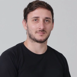 Thiago Iluar Grott Januário