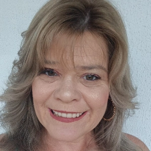 Flávia Nubile Barros