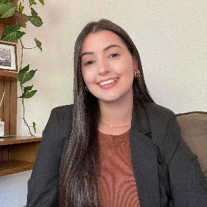 Aline Mileny Rezende Martins