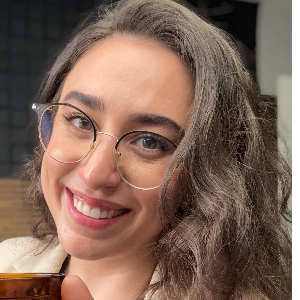 Karen Cristina Martins