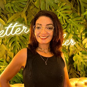 THAYNA ELAINE PEREIRA