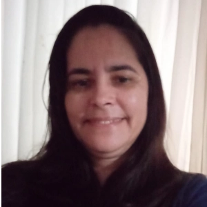 Gloria Santos