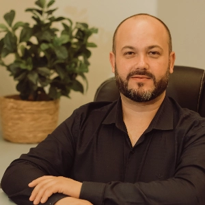 PSICANALISTA VINICIUS BACHI