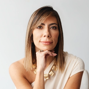 CLAUDIA NAD