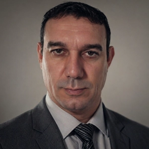 Ivan Colona