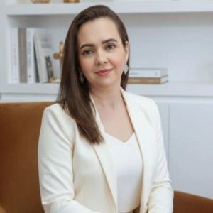 VANIA R BITENCOURT SILVA