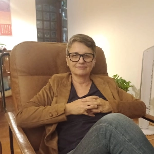 PAULA DORNELLES