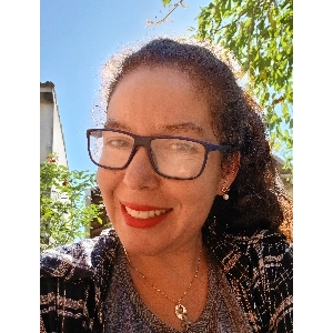 Monique Barcelos Oliveira