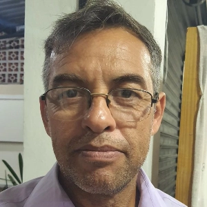 CARLOS EV