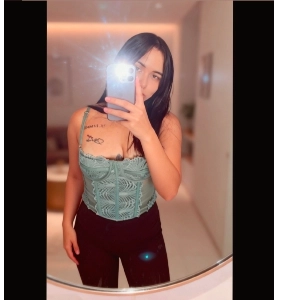 Victoria massoterapeuta