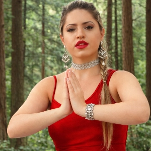 Amanda Shakti Massoterapeuta e Professora de Massagem