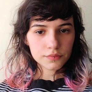 Ana Julia Holzcshuh