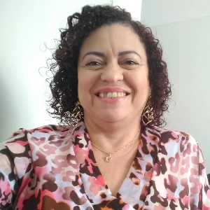 FABIANA ARAUJO E SOUZA