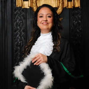 Luana Schönhofen -  @guria_psicors