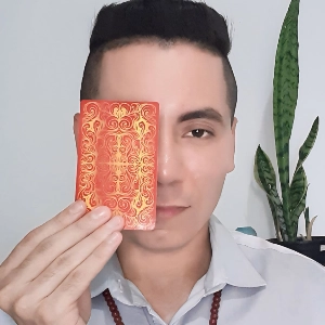 Ravi Tarólogo- Consulta de Tarot em Curitiba