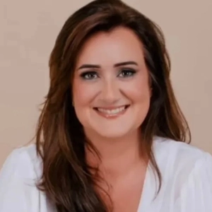 VANIRA LAWRENCE LEITE