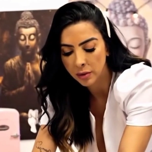 Vanessa terapeuta tântrica massoterapeuta