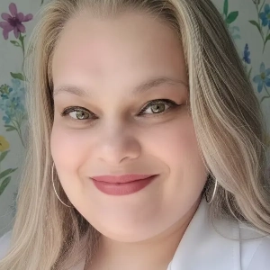 Andrea Carla Figueiredo