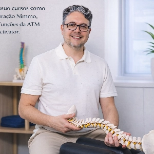 Sandro Ivanov Quiropraxia