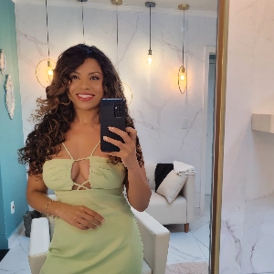 *Aline Gomes*