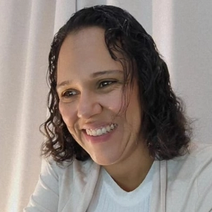 Daniele R. Santos Gomes