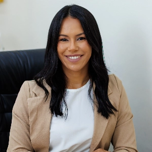 Carla Luiza Bezerra CRP 11/25303