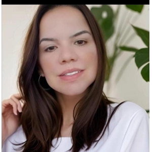 Lara Lazaro