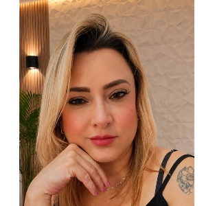 Karen massoterapeuta