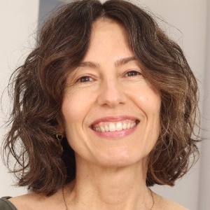 Luciana Santiago
